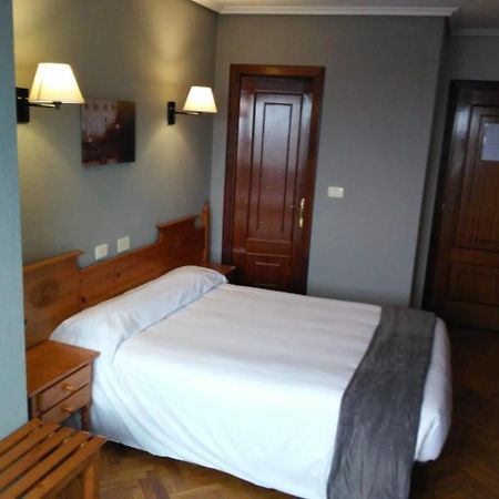 Hostal San Telmo Tui Eksteriør billede